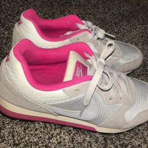 nike md runner 2